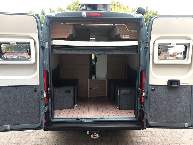 Knaus BoxLife 600 MQ Hubbett Knaus BoxLife 600 MQ Bett höhenverstellbar hinten