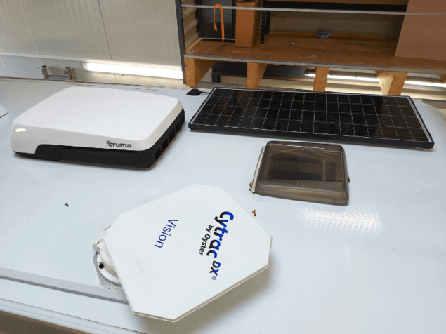 Knaus Camper solar Klimaanlage Dach Montage