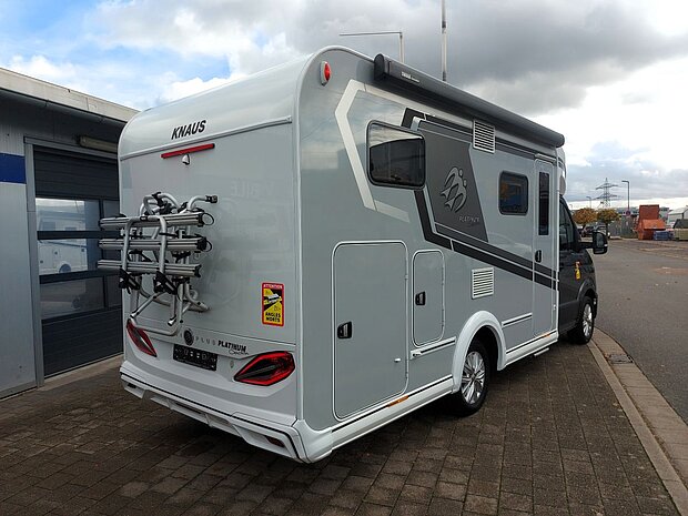 Wohnmobil Knaus Van Ti Plus 650 MEG Platinum Selection Automatik Knaus Van Ti Plus 650 MEG Platinum Selection Automatik Heck seite