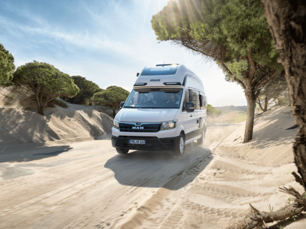 Einbau einer Zusatz-Luftfederung an der Hinterachse eines Campers für mehr Stabilität und Fahrkomfort