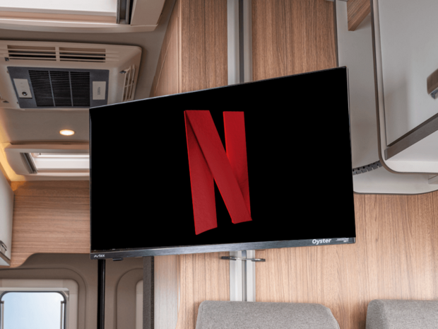Smart-TV im Wohnmobil – Filme & Serien wie zu Hause Smart‑TV Streaming nachrüsten in Werkstatt - Kinoabende unterwegs genießen