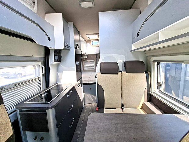 Weinsberg CaraTour 600 MQH - Wohnraum