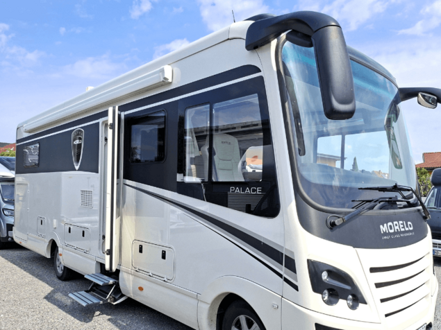 Premium-Wohnmobil Morelo Loft – Referenzprojekt unserer Werkstatt Außenansicht eines Morelo Loft Wohnmobils als Referenzprojekt unserer Premium Wohnmobil-Werkstatt