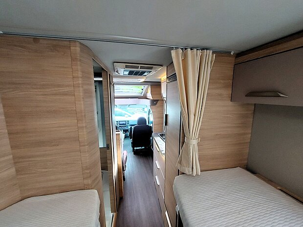 Knaus Van Ti Plus 650 MEG Schlafzimmer Wohnmobil Knaus Van Ti Plus 650 MEG Bett