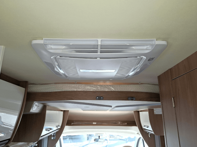 Dometic Klimaanlage im Camper installieren Raum Baden-Baden Dometic Klimaanlage Wohnmobil Dach Einbau Werkstatt